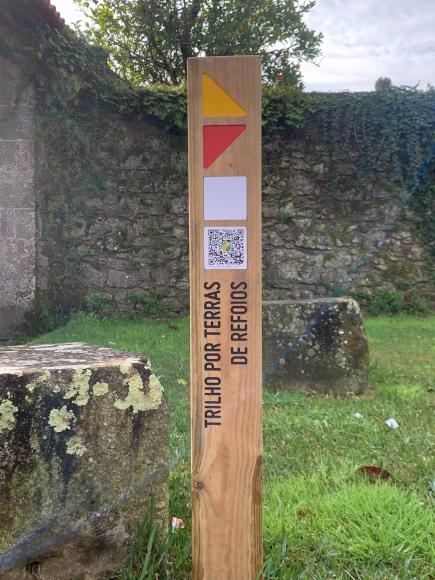 TRILHO "POR TERRAS DE REFÓIOS"